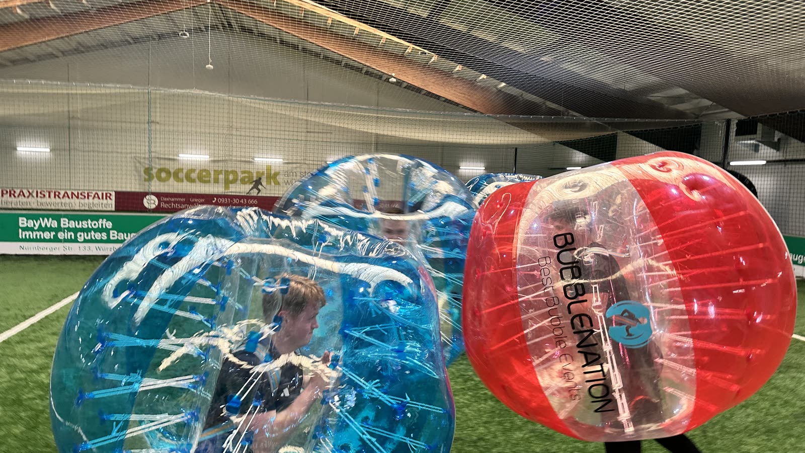 Bubble Soccer Bubbles: Materialien, Größen und wie die aufblasbaren Kugeln funktionieren